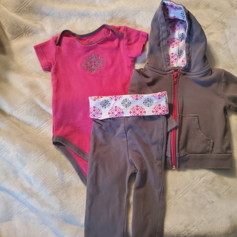 Pink and gray 3-6 month yoga sprout outfit
